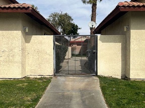 2nd image of 33975 Via De Anza APT 5