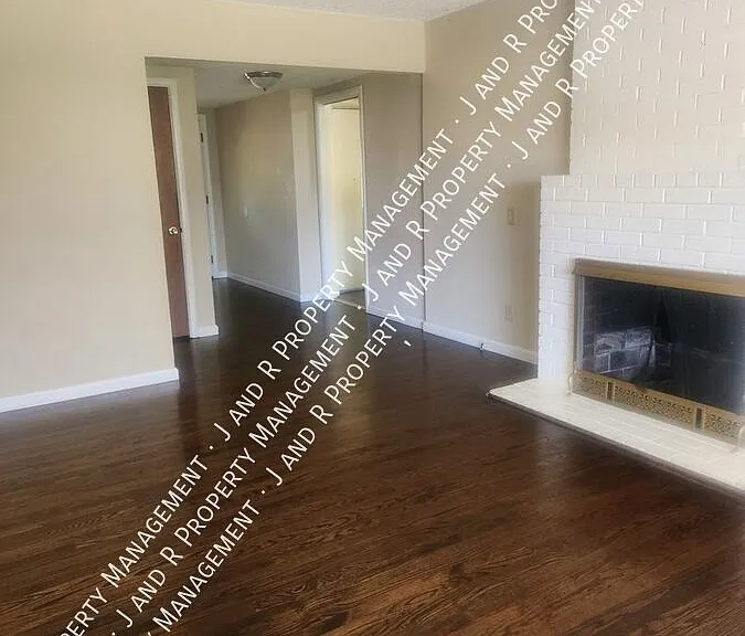 5417 McGlashan St — Photo 11