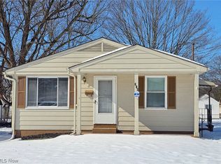 214 Hamrock Dr, Campbell, OH
