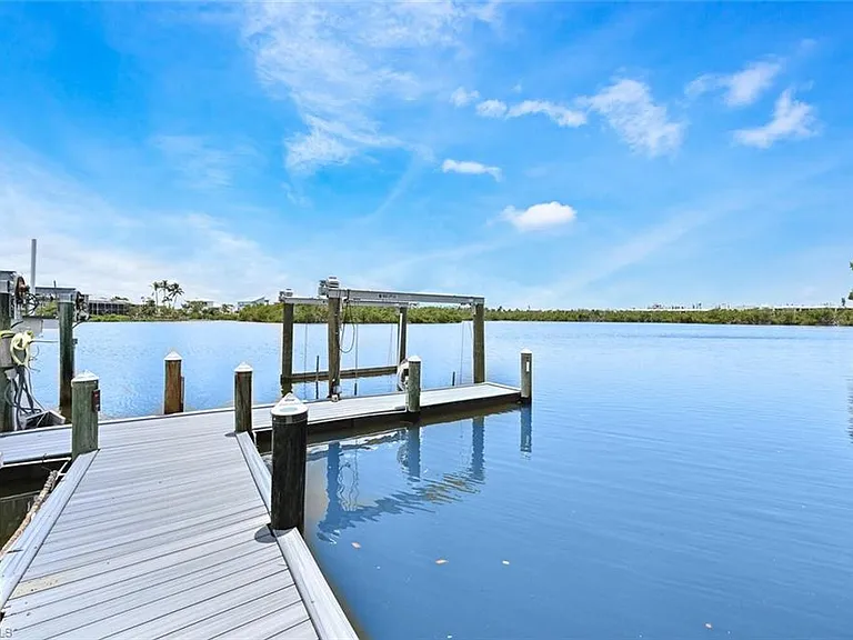 21511 Indian Bayou Dr — Photo 35
