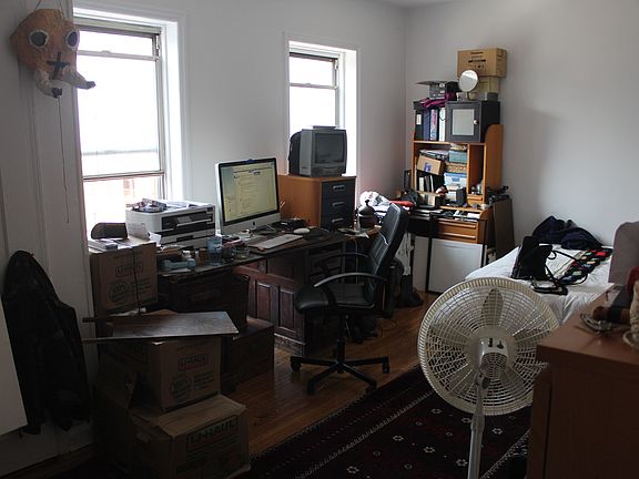 2nd image of 346 6th St APT 3