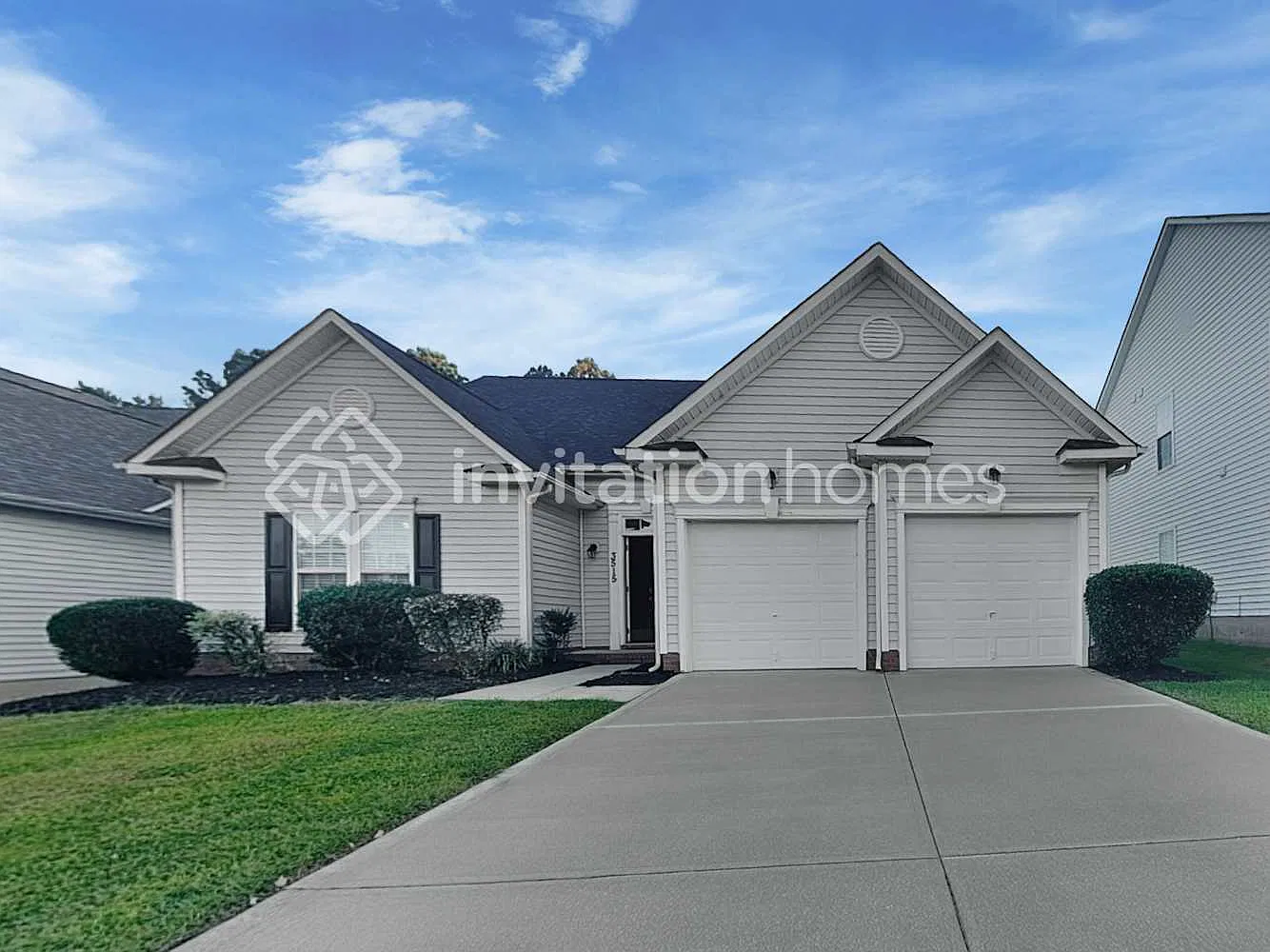 3515 Balsam Tree Dr Charlotte, NC 28269 — Photo 1