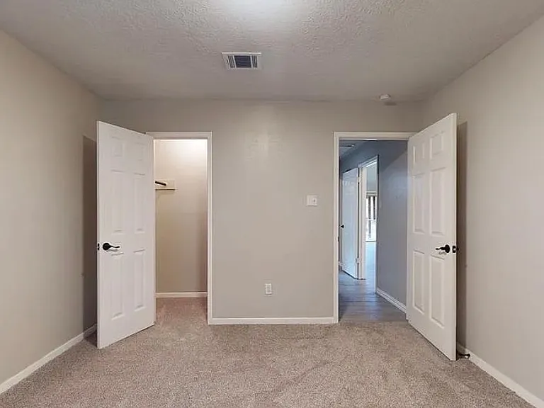 2511 Whispering Springs Dr — Photo 7