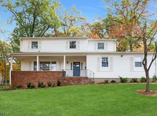 267 E Cedar St, Livingston, NJ 07039