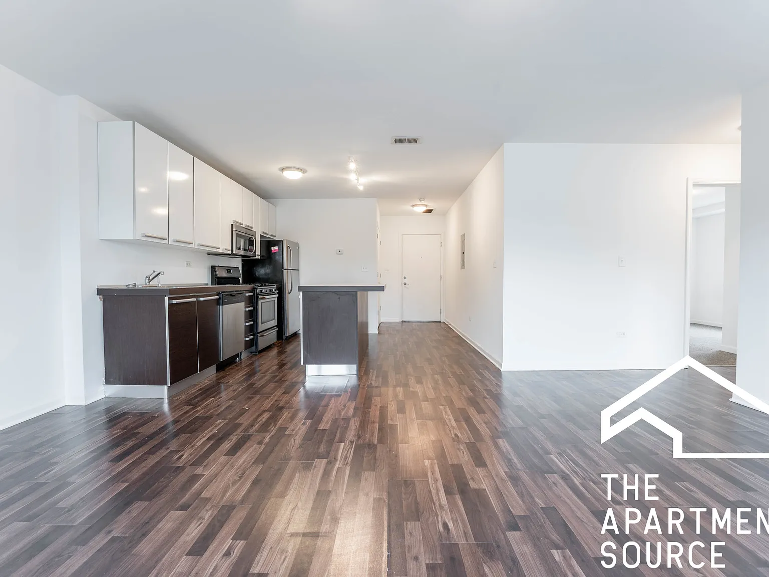 2 bed, 1050 sqft, $2,255 — Photo 1