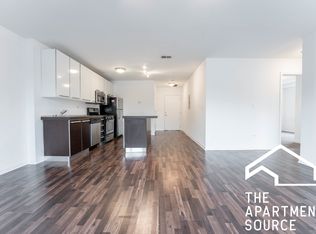 6101 N Clark St #2H, Chicago, IL 60660