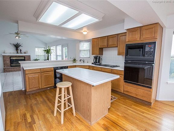2nd image of 170 Odessa Pl