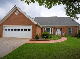 300 N Farm Dr, Alpharetta, GA 30004
