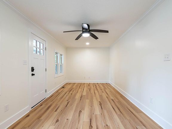 4th image of 709 W 13th St