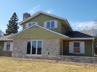 W172N8729 Shady Ln, Menomonee Falls, WI 53051