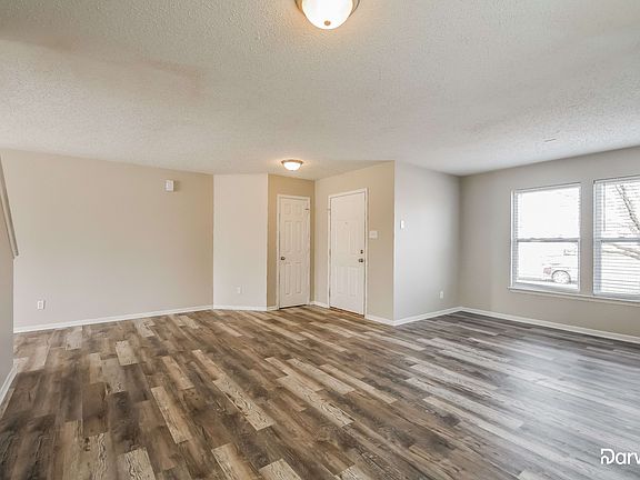 5th image of 6877 W Burlington Dr