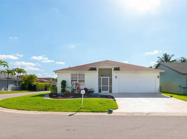 1061 Salmon Isle, Greenacres, FL 33413