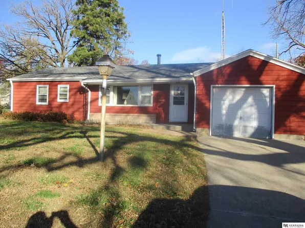 7606 State St, Ralston, NE 68127