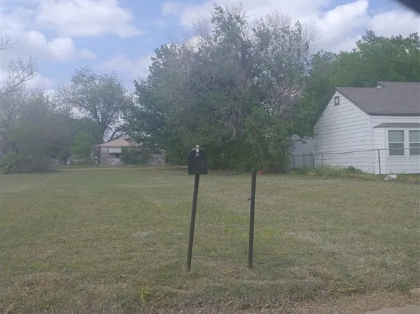 1415 NW Columbia Ave, Lawton, OK 73507