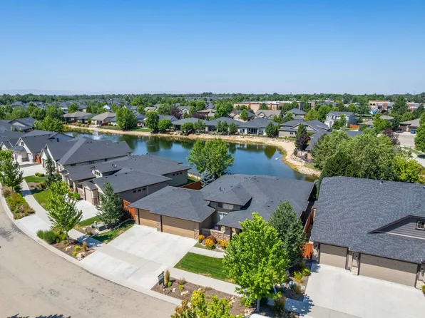 115 S Wildgrass Way, Star, ID 83669