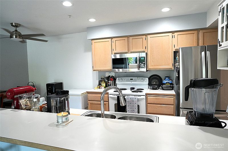 4th image of 1001 W Casino Rd #D203