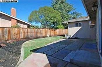 1st image of 696 Los Alamos Ave