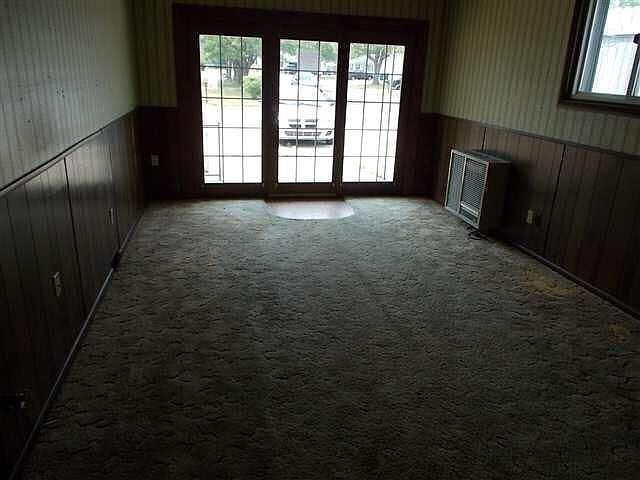 2nd image of 3200 S Cherokee Rd