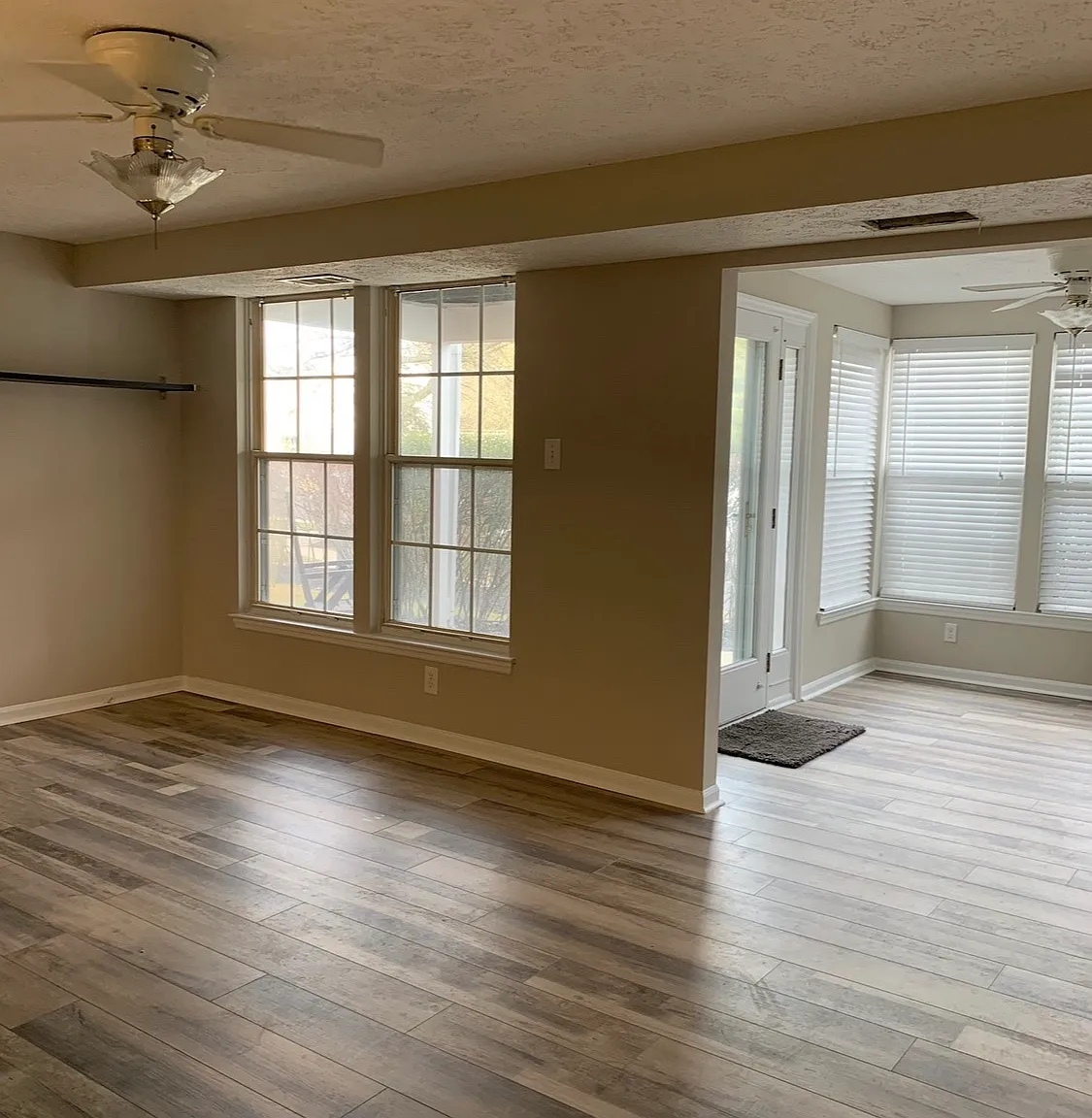 2 bed, 1100 sqft, $2,300 — Photo 3