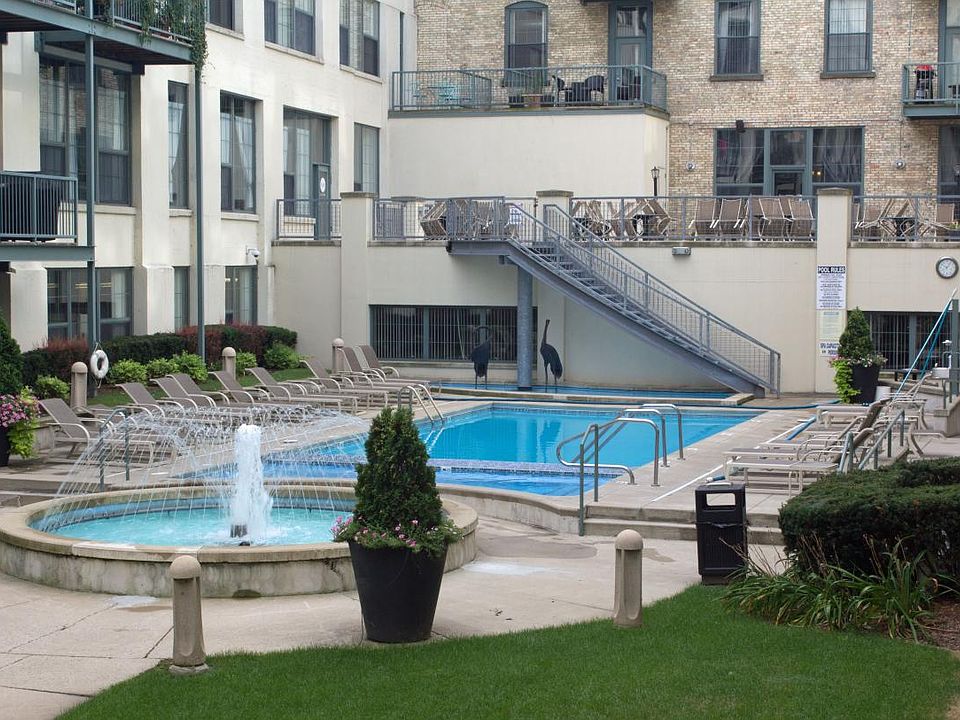 Pool courtyard