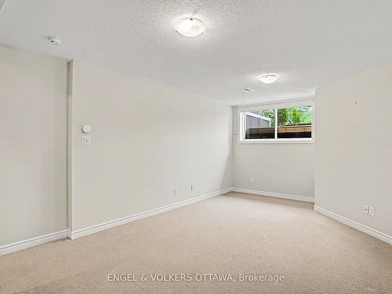 340 Forestbrook St — Photo 15
