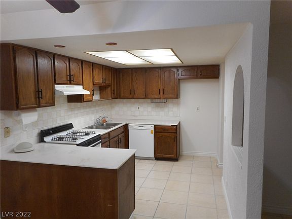 3rd image of 4730 Alta Mesa Way