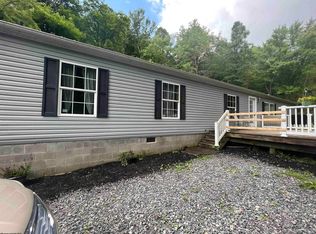 1453 Tyanna Ln, Wallace, WV 26448