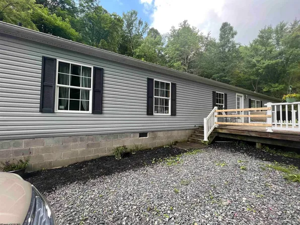 1453 Tyanna Ln, Wallace, WV 26448
