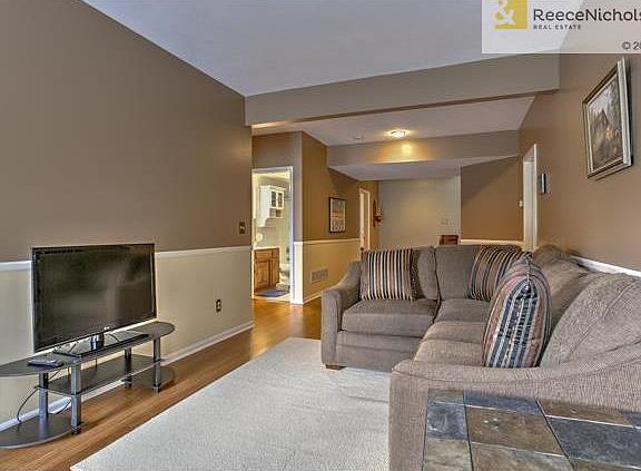4th image of 4833 W 162nd St