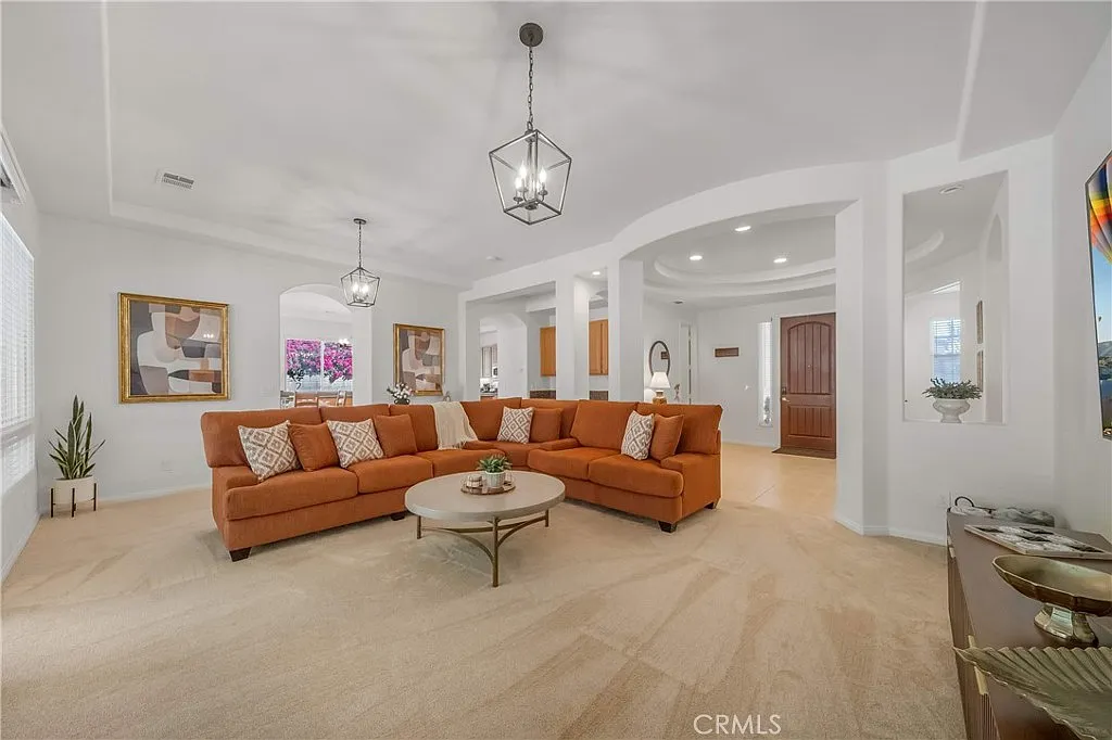 4 bed, 3.5 bath, 2905 sqft, $5,900 — Photo 4