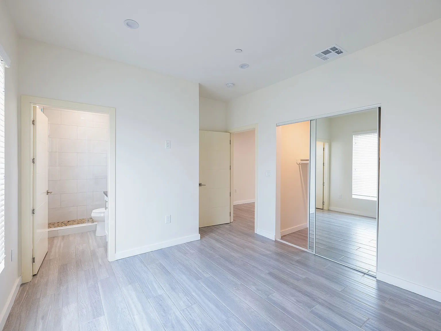 3 bed, 1650 sqft, $1,575 — Photo 2