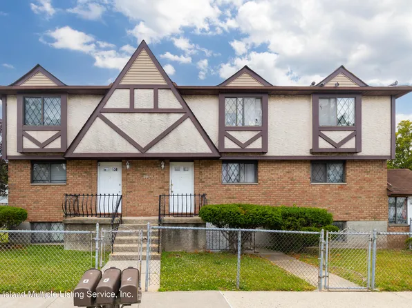 700 Travis Ave, Staten Island, NY 10314