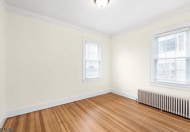 239 Washington St — Photo 8