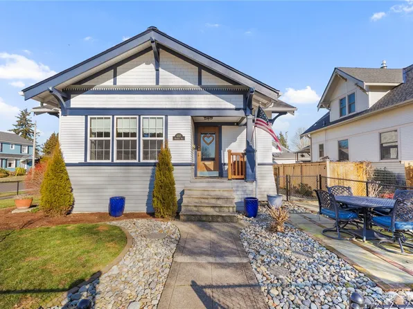 1737 Marshall Avenue, Enumclaw, WA 98022