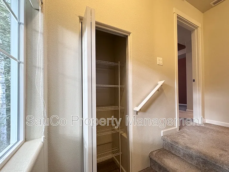 175 NE 80th Ave — Photo 12