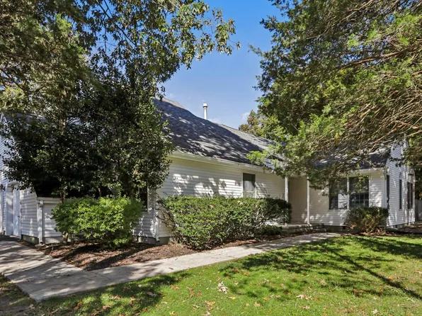 709 E Chip Shot Ln, Galloway, NJ 08205