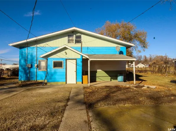 216 2nd STREET E, Shaunavon, SK S0N 2M0