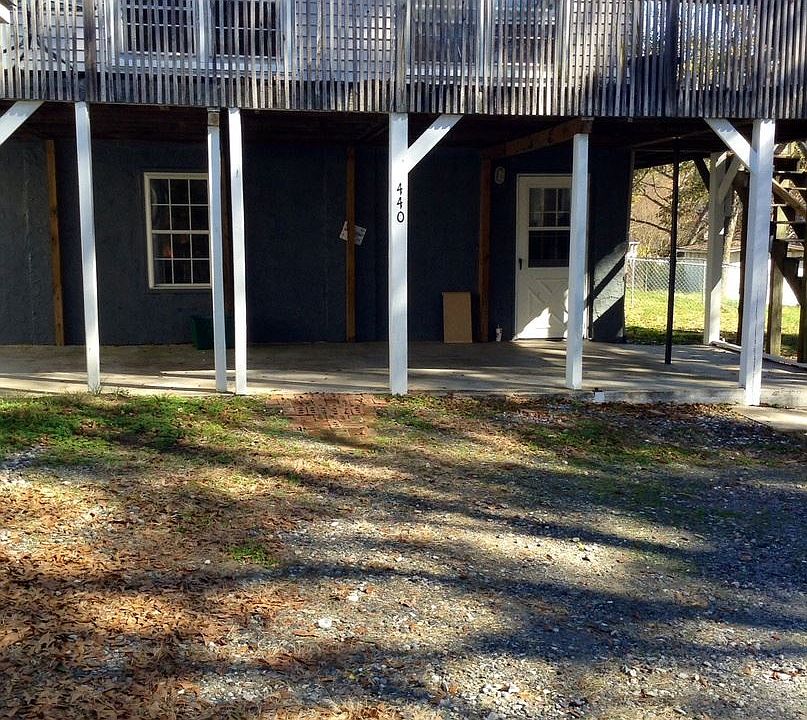 1st image of 440-B Roberta Ave