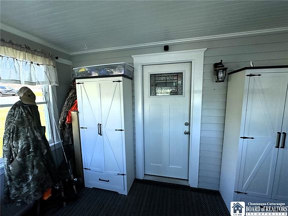 3rd image of 29 Ross St