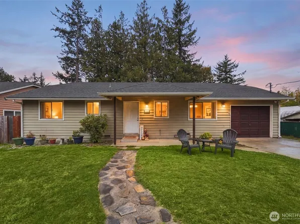 213 3rd Street, Gold Bar, WA 98251