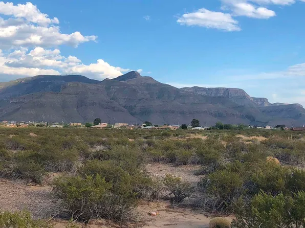 1911 Ocotillo Dr, Alamogordo, NM 88310