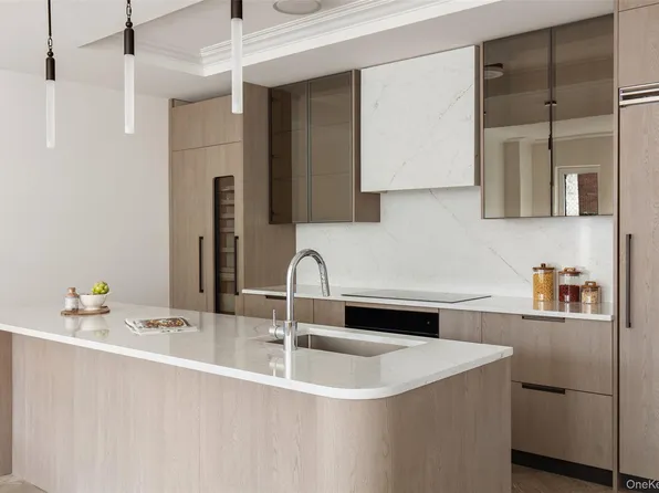 78-29 Austin Street #TH5, Forest Hills, NY 11375