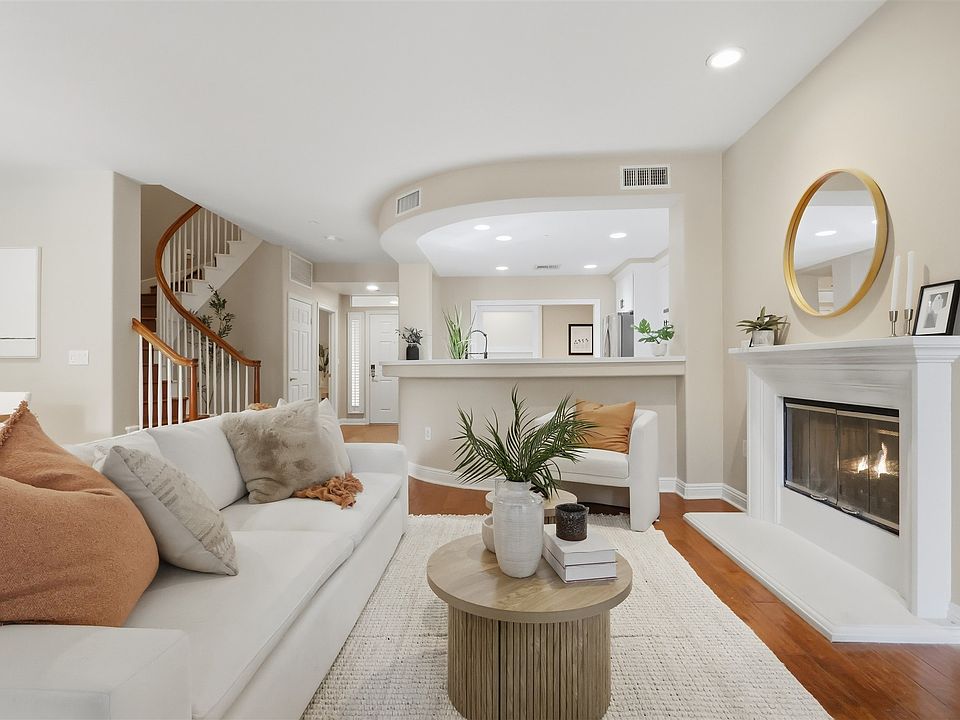 1st image of 5831 Seawalk Dr #1400