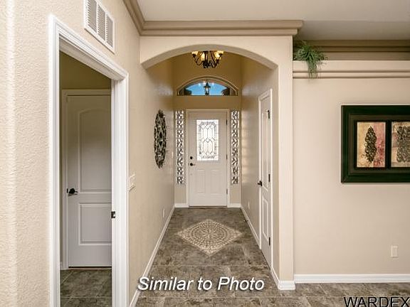 4th image of 712 Apache Dr