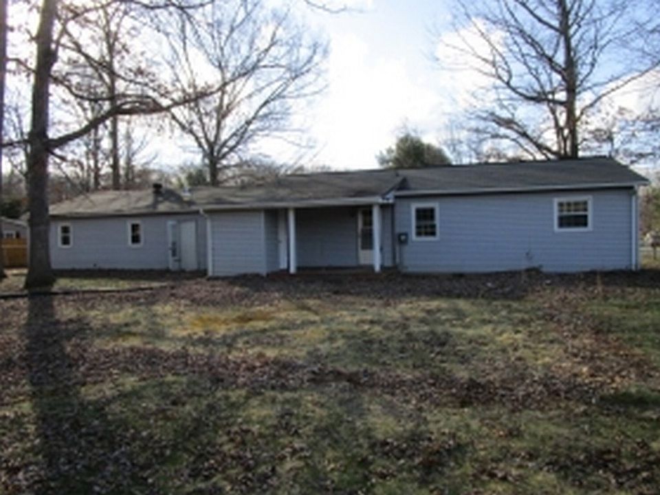 2nd image of 68 Blackford Way