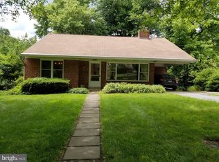 7504 Glenriddle Rd, Bethesda, MD 20817