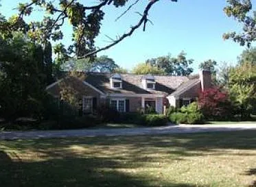 1045 Ash Lawn Dr photo 1