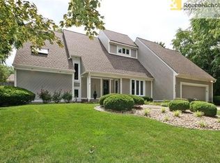 8409 Richards Rd, Lenexa, KS 66215