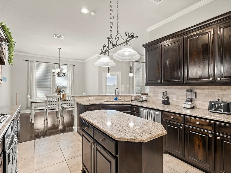 206 S Meadow Dr — Photo 12
