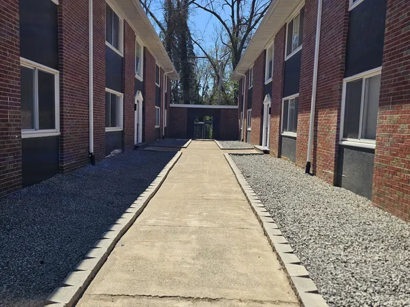 32 N 98th St APT 1, Belleville, IL 62223